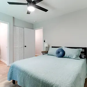 Charming, Cheerful 3 Bedroom In Richmond, Va! Holiday home